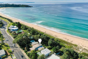 Beachfront Bliss on Mollymook Beach